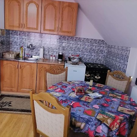 Apartman Julijaana Apartment Nova Varos Exterior photo